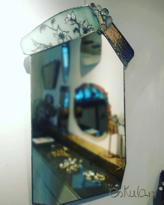 Espejo vertical de cristal ESKULAN